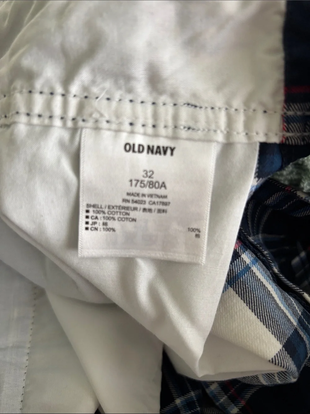 Men's Old Navy, White & Red Plaid 100% Cotton Shorts Sz 32